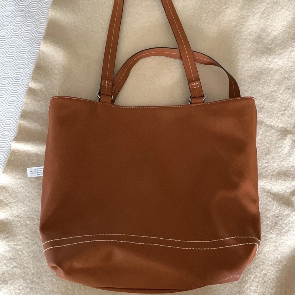 Lily Bloom Convertible Shoulder Bag - Picture 8 of 9